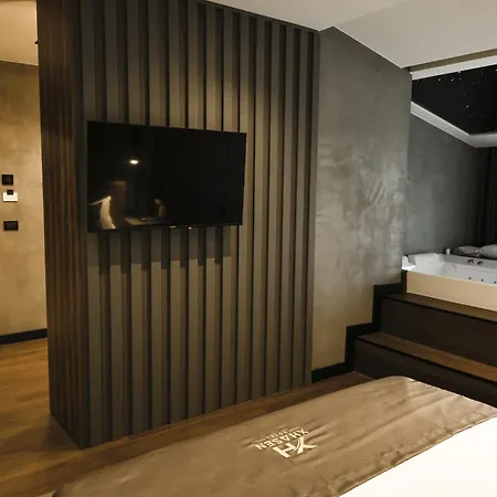 Xhasen Hotel&café *