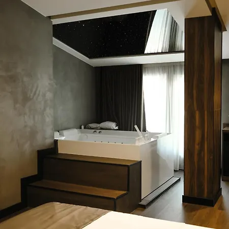 Xhasen Hotel&café Tirana